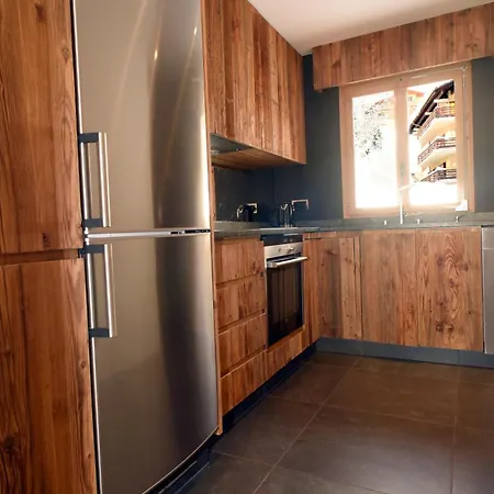 B L A C K B I R D V E R B I E R Tres Rare Et Exclusif Penthouse De 160 M2 *