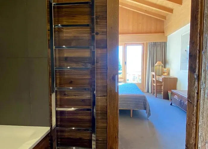 B L A C K B I R D V E R B I E R Tres Rare Et Exclusif Penthouse De 160 M2 شقة *