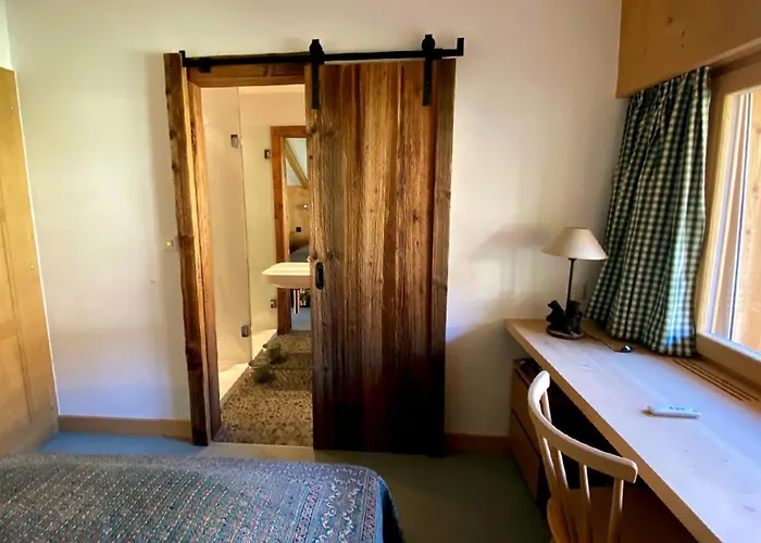 B L A C K B I R D V E R B I E R Tres Rare Et Exclusif Penthouse De 160 M2 شقة